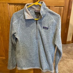 Women’s Patagonia half zip fleece